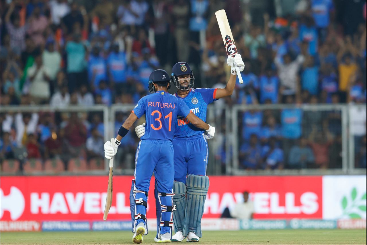 IND vs AUS: भारत ने 44 रन से जीता दूसरा टी20, 2-0 की बनाई बढ़त, टॉप-3 ने जड़ा पचासा, कृष्णा-बिश्नोई भी चमके